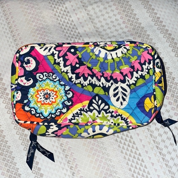 Vera Bradley Handbags - Vera Bradley makeup bag